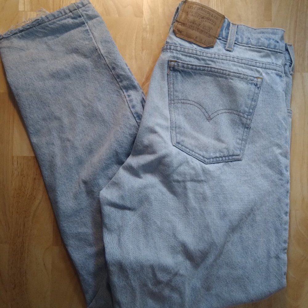 Vintage Levi's 550 Relaxed Fit Tapered Leg Denim Blue Jeans 36x30
